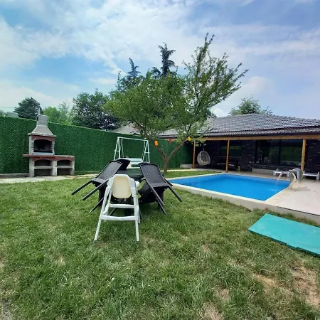Charming Villa With Pool And Jacuzzi Surrounded By Nature In Sapanca Sakarya (Marmara)